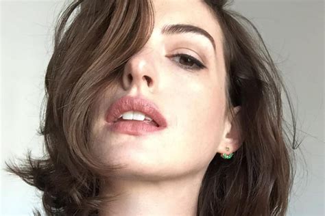 Hackean a Anne Hathaway y filtran sus fotos íntimas en Internet