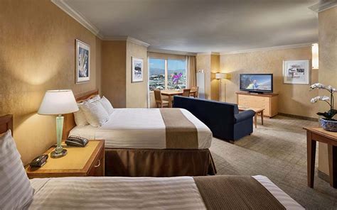 The STRAT Rooms & Suites | Photos & Info | Las Vegas Hotels