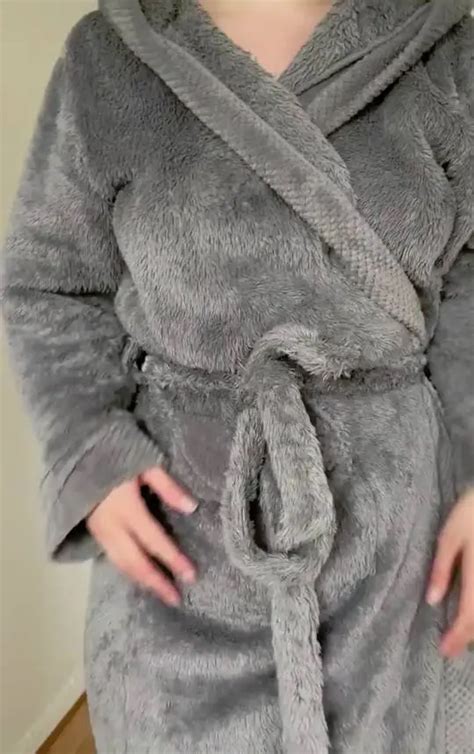 Hubby Would Like To Know If Anyone Here Would Fuck Me Raw Scrolller