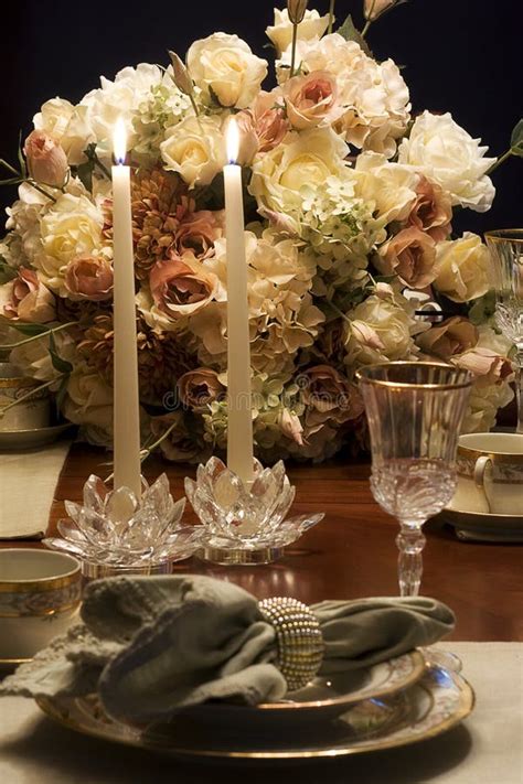 Table Setting Romantic Candlelight Dinner Images - Download 658 Royalty ...