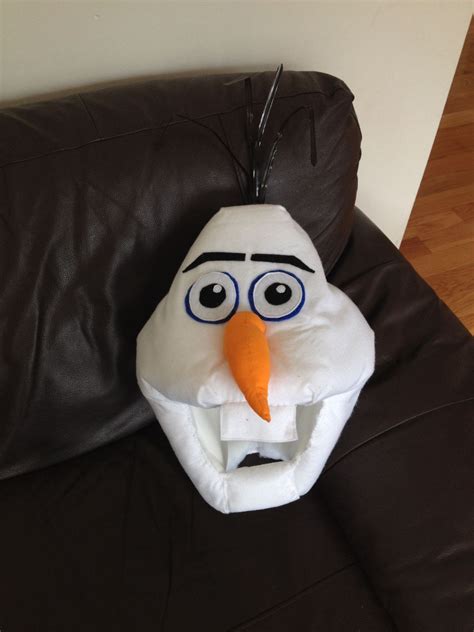 Olaf from frozen costume panosundaki Pin