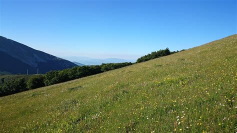 Avventure Di Montagna E Monte Acuto E Monte Catria