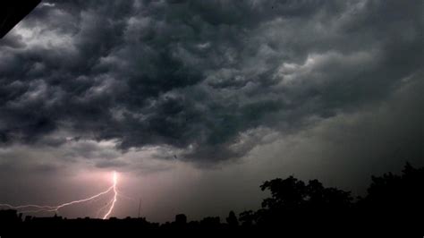 M T O Temps Nuageux Et Risque D Orages Le Collimateur