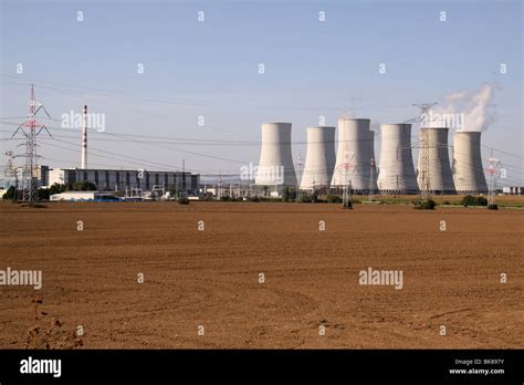 Bohunice Kernkraftwerke Fotos Und Bildmaterial In Hoher Aufl Sung Alamy