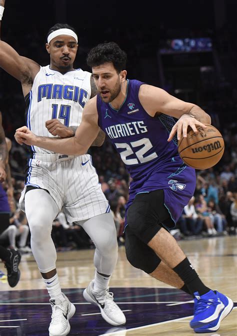 Balanced Scoring Carries Magic Over Hornets Reuters