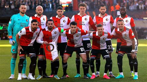 Qué necesita el Feyenoord de Santiago Giménez para ser campeón de la