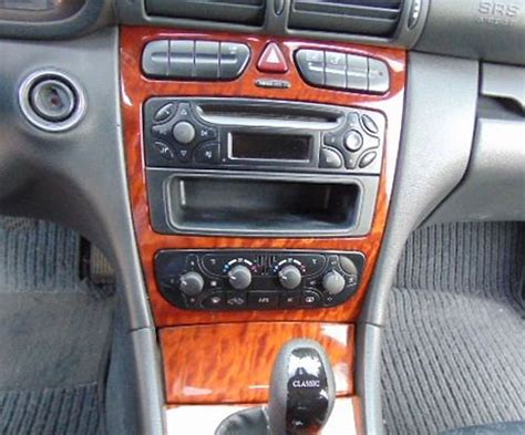 Mercedes C 200 Radioblenden Set 2000 2004 Doppel DIN Autoradio Einbau