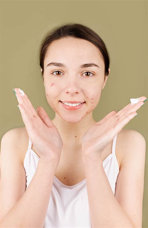 how to fight acne at home