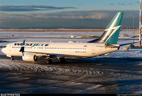 C FUCS Boeing 737 8CT WestJet Airlines Derek MacPherson JetPhotos