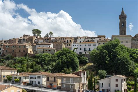Il Borgo Selvaggio Di Leopardi 1