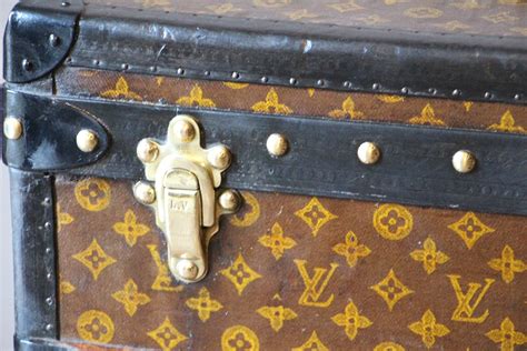 Louis Vuitton Monogram Vinyl Painting Stenciled Semashow