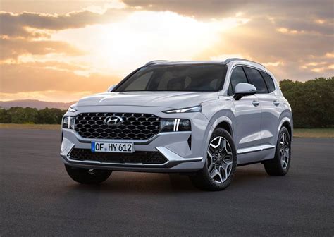 Novo Hyundai Santa Fe 2021 é Lançado Com Visual Polêmico Interior Luxuoso E Motores Híbridos