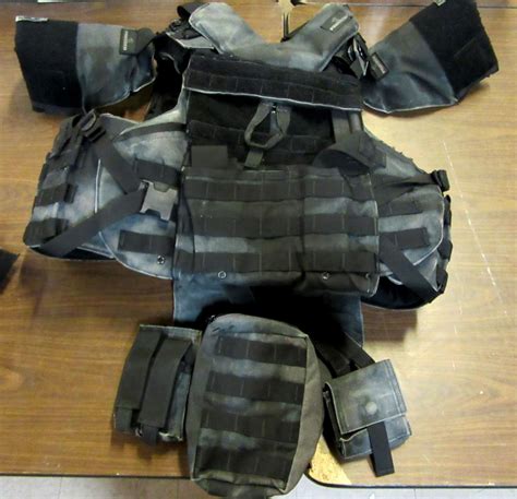 Lot Protech Tactical Vest W Accessories