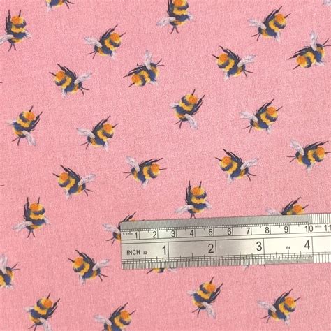 100 Cotton Bumble Bees Fabric Perfect For Facemaks Crafting Etsy