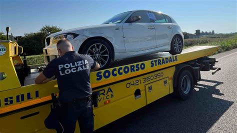 Causano Un Incidente A Jesolo E Fuggono Presi 2 Stranieri Dopo L