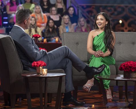 Who Does The Bachelorettes Jenn Tran Pick In Season Finale And