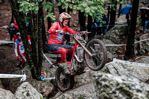 Trial Gp Italie Jour Hugo Dufrese Sur Le Podium Plan Te Trial