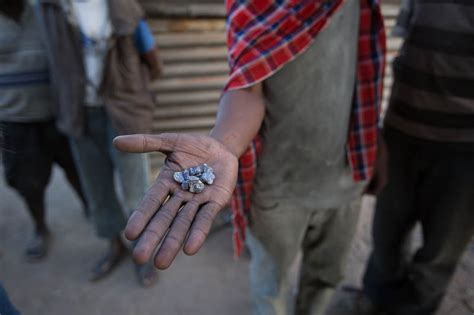 Tanzania Tanzanite Mines: Steve Makes the Trip - Tanzanite Jewelry Designs