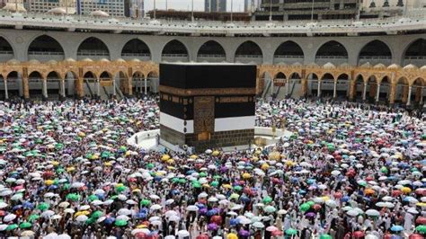 Doa Melihat Kabah Ketika Menunaikan Ibadah Haji Atau Umroh