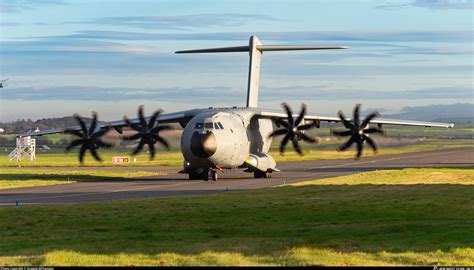 CT 05 Belgian Air Force Airbus A400M 180 Photo By Graeme Williamson