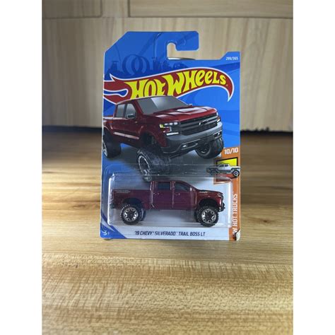 Jual Hot Wheels 19 Chevy Silverado Trail Boss LT Merah Shopee Indonesia