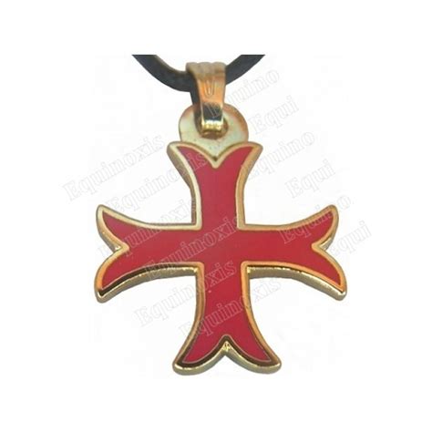 Pendentif templier Croix templière pattée rentrée émaillée rouge