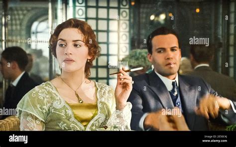 Usa Billy Zane And Kate Winslet In A Scene From The ©paramount