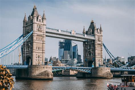 70 Famous Landmarks in the UK (the best British landmarks) - Kevmrc