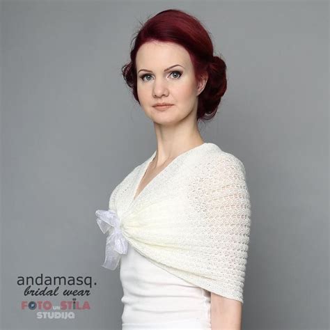 Ivory Bridal Knit Lace Shawl Winter Wedding Knitted Brides Etsy Knitted Capelet Lace Capelet