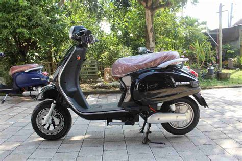 Jual Sepeda Motor Listrik U Winfly T3 Model Vespa Hitam Di Seller