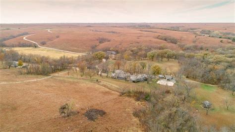 A Kansas Ranch Wsj House Of The Day Hall And Hall