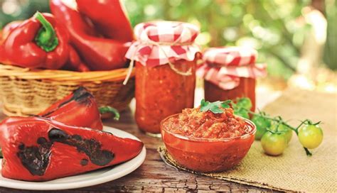 Da li je ajvar zdrava zimnica i da li goji Nutricionistkinja Mirković