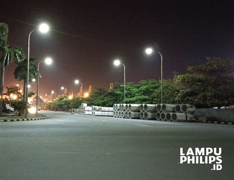 Distributor Lampu PJU Philips Lampu Philips