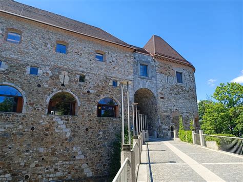 ljubljanski grad lovec hradov
