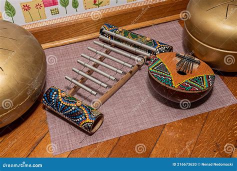 Instrumento Musical Tradicional Africano Kalimba Y Xil Fono Para Masaje