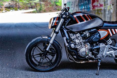 Hornet Queen Taverne Honda CB600F Return Of The Cafe Racers