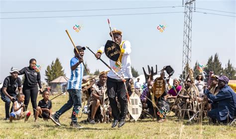 Zulu traditional dancers celebrating. - Photo #3417 - Color Space ...