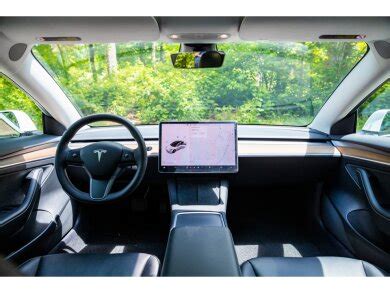 2023 Tesla Model 3 Interior, Cargo Space & Seating | U.S. News