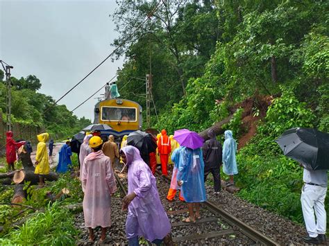 Miraculous escape for Kalay-Sanvordem train passengers