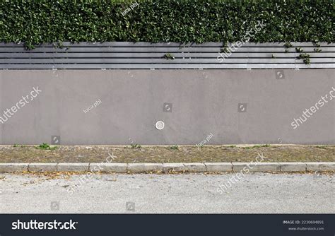 11,554 Boundary Wall House Images, Stock Photos & Vectors | Shutterstock