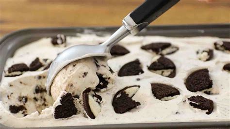 3 Ingredient Homemade Oreo Ice Cream Recipe