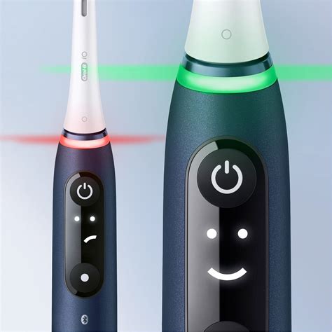 Oral-B iO 7 Elektrický zubní kartáček modrý | Pilulka.cz