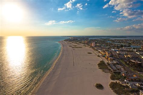 Spend Your Best Summers In These Beach Cities In Florida Treasure