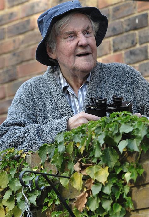 Longtime British Tv Actor Richard Briers Dies At 79 Tv Guide