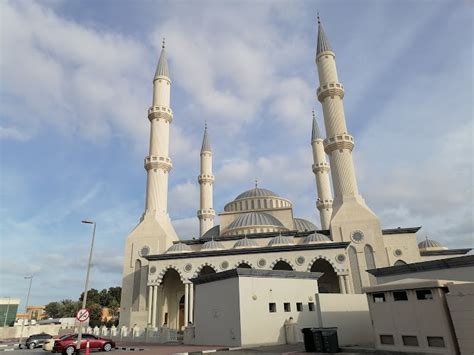 al farooq omar bin al khattab mosque