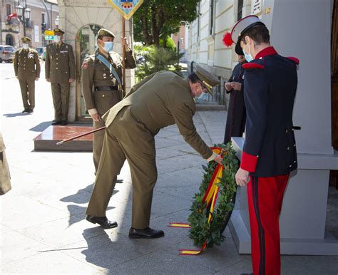 Fotos El Ej Rcito Homenajea A Las V Ctimas De La Covid En