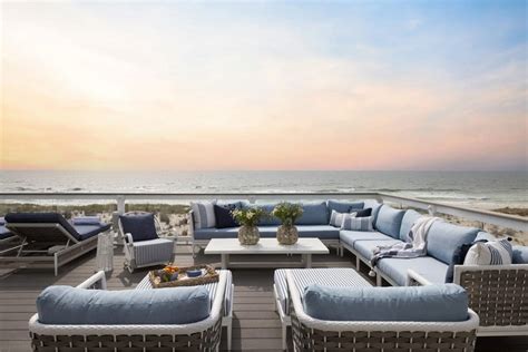 20 Coastal Decorating Ideas For Your Beach Home