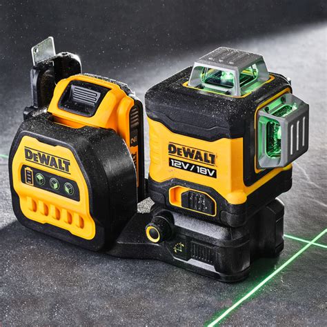 DeWalt 18V 360 Multiline Laser Green DCE089D1G18 | Toolstation