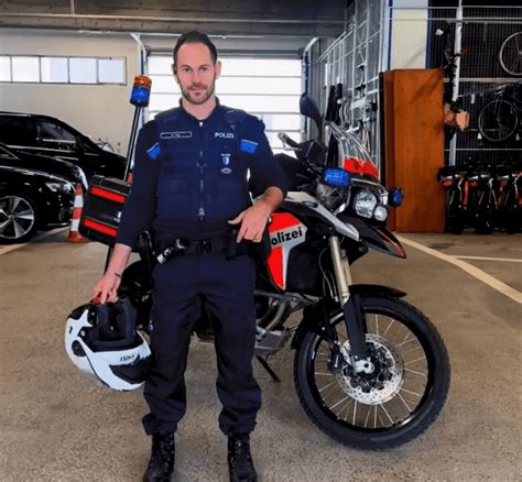 Luzerner Polizei Ready für kommende Motorradsaison Video