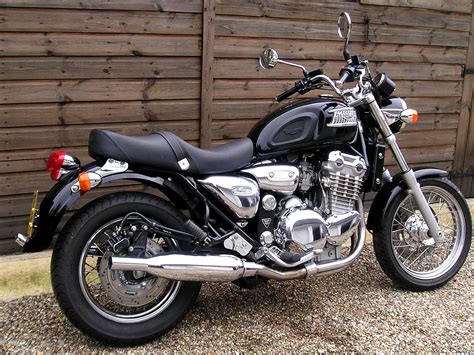 £ Sold Triumph Thunderbird 900 2 Owners 17000 Miles 2000 W Reg